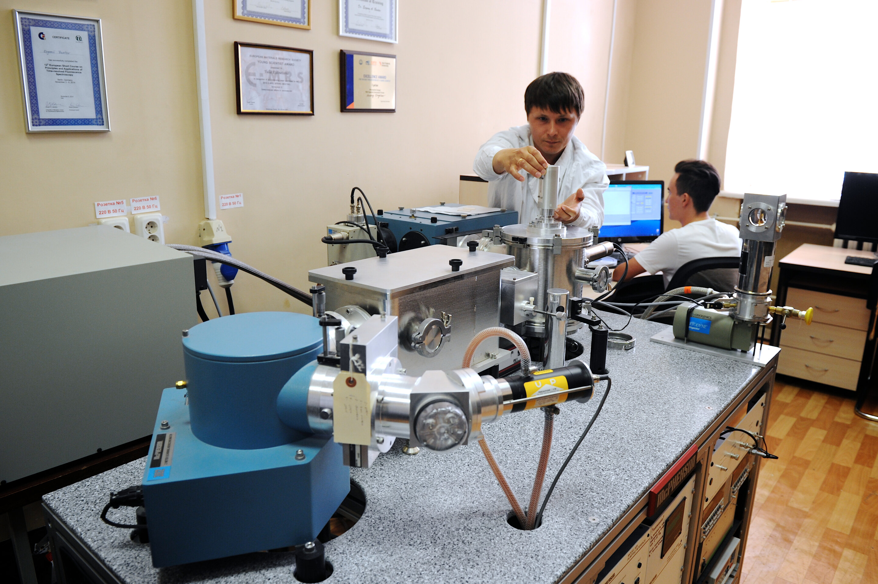 Radiation control and solid state dosimetry laboratory at UrFU. @ UrFU / Vladimir Petrov