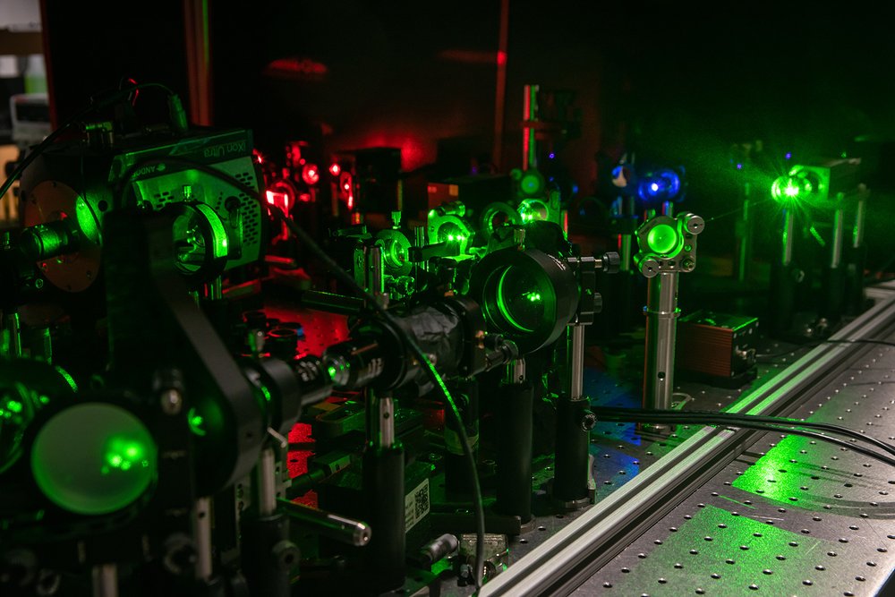 Using a "spooky" phenomenon of quantum physics, Caltech researchers have discovered a way to double the resolution of light microscopes.