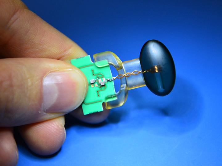 The highly sensitive magnetic field sensor. @ ETH Zurich / Peter Rüegg