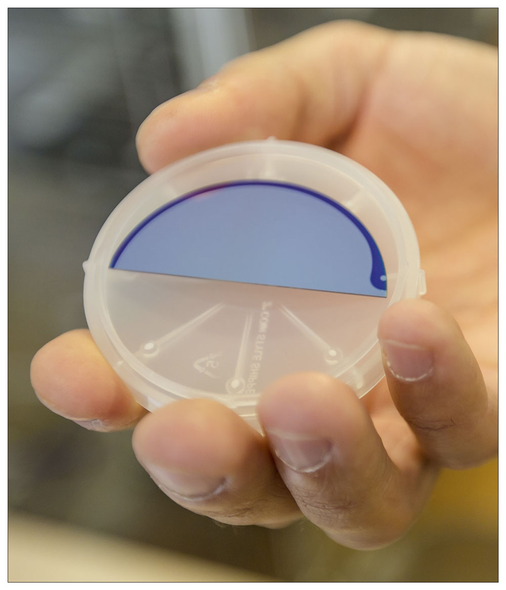 The blue part of the structure - one half of a wafer - is where the scientists start building the nano wire. @ Ola Jakup Joensen