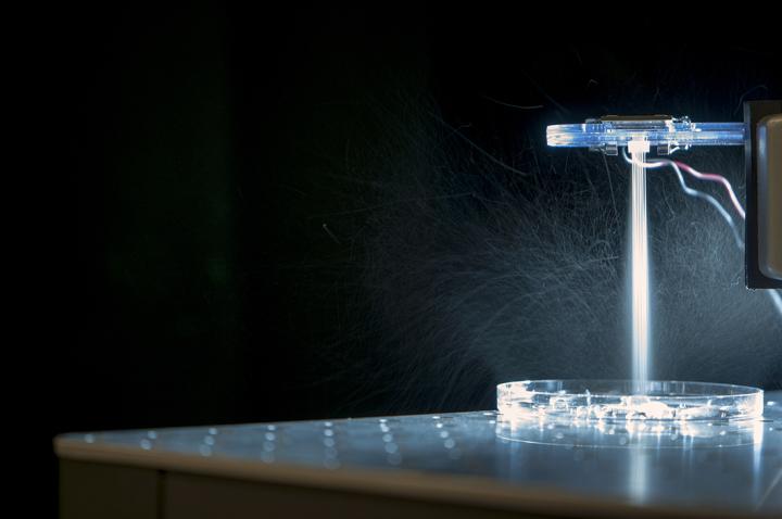 This is the operation of the acoustic shear poration (ASP) device in the lab of Mark Meacham at the School of Engineering & Applied Science at Washington University in St. Louis. @ Washington University in St. Louis