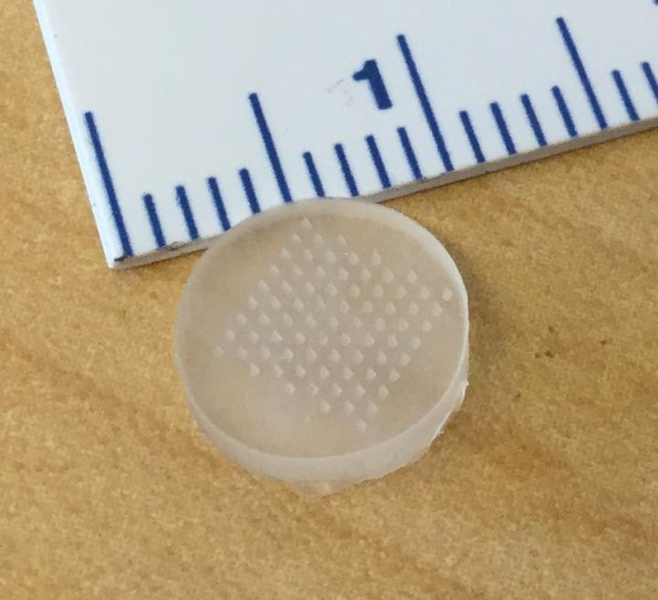 A new microneedle patch delivers medication to melanomas within one minute (ruler is in centimeters). @ Celestine Hong and Yanpu He